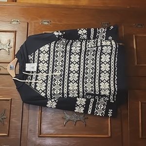 BNWT Ampersand Ave Navteq with snow flakes sz XXXL